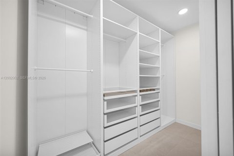 Купить виллу или дом в Пальметто-Бей, Флорида 4 спальни, 212.28м2, № 2066515 - фото 18