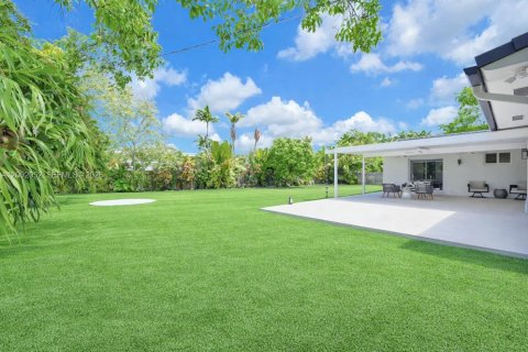 Купить виллу или дом в Пальметто-Бей, Флорида 4 спальни, 212.28м2, № 2066515 - фото 24