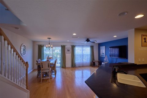 Townhouse in Clearwater, Florida 2 bedrooms, 118.36 sq.m. № 2142060 - photo 6