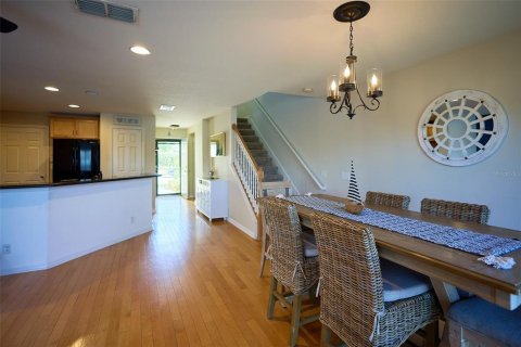 Townhouse in Clearwater, Florida 2 bedrooms, 118.36 sq.m. № 2142060 - photo 12