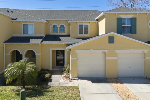 Townhouse in Clearwater, Florida 2 bedrooms, 118.36 sq.m. № 2142060 - photo 2