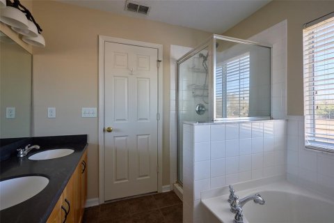 Townhouse in Clearwater, Florida 2 bedrooms, 118.36 sq.m. № 2142060 - photo 29