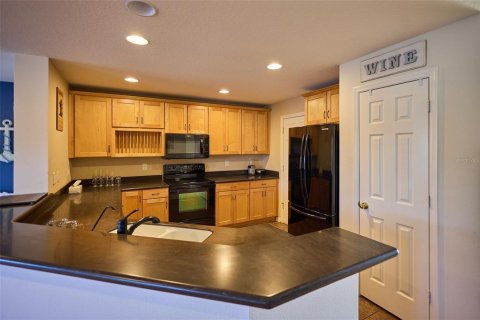 Townhouse in Clearwater, Florida 2 bedrooms, 118.36 sq.m. № 2142060 - photo 9