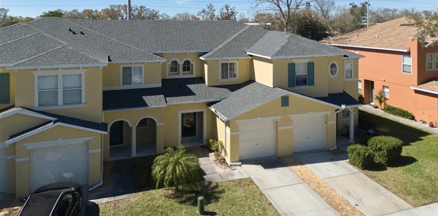Townhouse in Clearwater, Florida 2 bedrooms, 118.36 sq.m. № 2142060