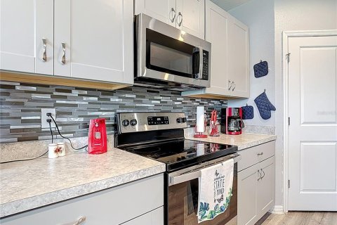 Купить виллу или дом в Киссимми, Флорида 11 комнат, 210.98м2, № 1821401 - фото 15