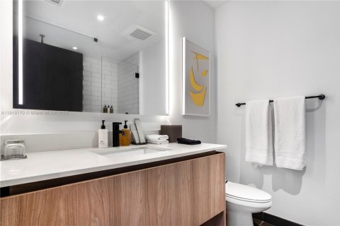 Copropriété à louer à Miami, Floride: 3 chambres, 106.84 m2 № 1966406 - photo 12