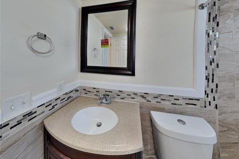 Villa ou maison à louer à New Port Richey, Floride: 3 chambres, 141.68 m2 № 2110905 - photo 18