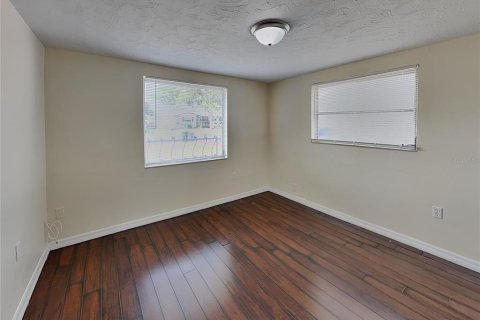 Villa ou maison à louer à New Port Richey, Floride: 3 chambres, 141.68 m2 № 2110905 - photo 16