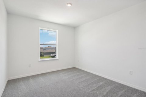 House in Palm Bay, Florida 4 bedrooms, 214.88 sq.m. № 2207540 - photo 24