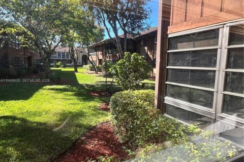 Снять в аренду кондоминиум в Дорал, Флорида 2 спальни, 95.69м2, № 2005944 - фото 17