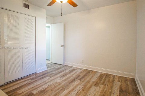 Copropriété à louer à Pompano Beach, Floride: 2 chambres, 100.33 m2 № 2000694 - photo 30