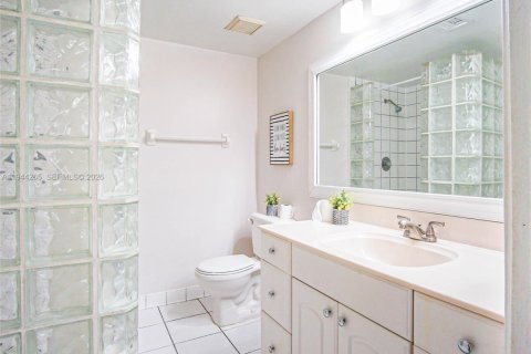 Copropriété à louer à Pompano Beach, Floride: 2 chambres, 100.33 m2 № 2000694 - photo 24