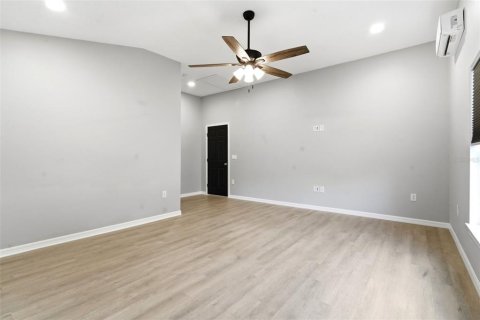 Villa ou maison à vendre à Deltona, Floride: 3 chambres, 142.6 m2 № 2236385 - photo 24