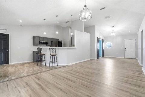 Villa ou maison à vendre à Deltona, Floride: 3 chambres, 142.6 m2 № 2236385 - photo 28