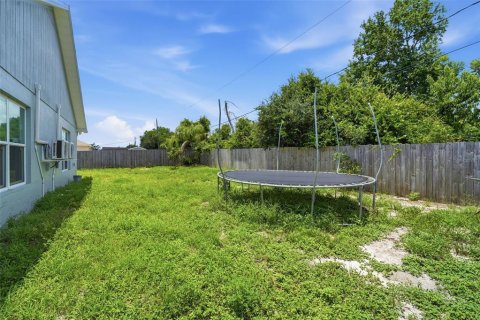 Villa ou maison à vendre à Deltona, Floride: 3 chambres, 142.6 m2 № 2236385 - photo 5