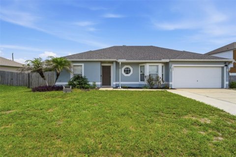Villa ou maison à vendre à Deltona, Floride: 3 chambres, 142.6 m2 № 2236385 - photo 2
