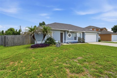 Villa ou maison à vendre à Deltona, Floride: 3 chambres, 142.6 m2 № 2236385 - photo 4