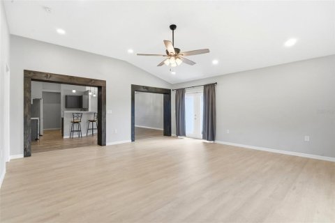 Villa ou maison à vendre à Deltona, Floride: 3 chambres, 142.6 m2 № 2236385 - photo 19