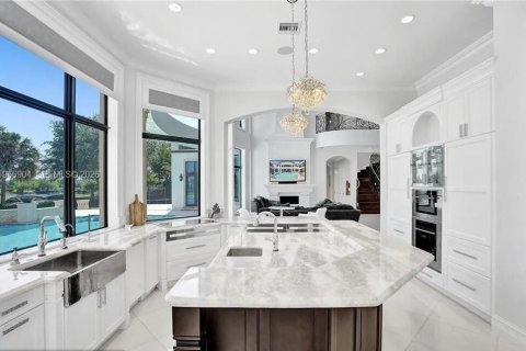 Casa en venta en Parkland, Florida, 6 dormitorios, 636.47 m2 № 2030436 - foto 12