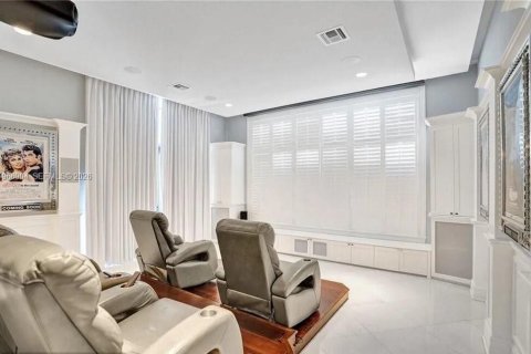 Casa en venta en Parkland, Florida, 6 dormitorios, 636.47 m2 № 2030436 - foto 19