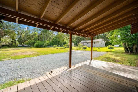 House in Dade City, Florida 3 bedrooms, 107.02 sq.m. № 1919615 - photo 28