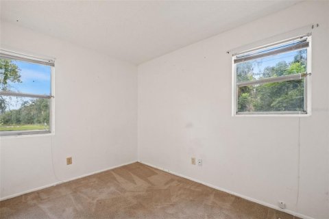 House in Dade City, Florida 3 bedrooms, 107.02 sq.m. № 1919615 - photo 17