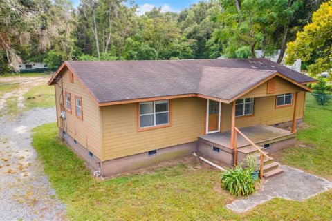 House in Dade City, Florida 3 bedrooms, 107.02 sq.m. № 1919615 - photo 1