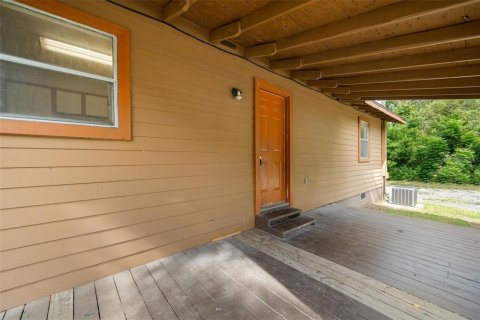 House in Dade City, Florida 3 bedrooms, 107.02 sq.m. № 1919615 - photo 5