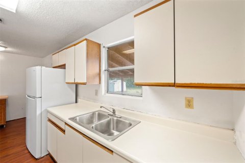 House in Dade City, Florida 3 bedrooms, 107.02 sq.m. № 1919615 - photo 10