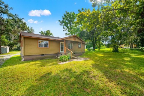 House in Dade City, Florida 3 bedrooms, 107.02 sq.m. № 1919615 - photo 2