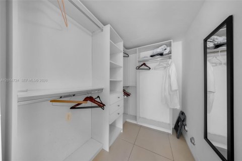 Copropriété à louer à Miami, Floride: 2 chambres, 100.89 m2 № 2088065 - photo 18