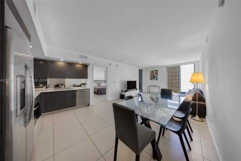 Condo à Miami, Floride, 2 chambres  № 2088065