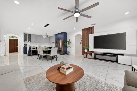 Villa ou maison à vendre à Kissimmee, Floride: 4 chambres, 192.68 m2 № 2333902 - photo 20