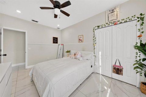 Villa ou maison à vendre à Kissimmee, Floride: 4 chambres, 192.68 m2 № 2333902 - photo 27