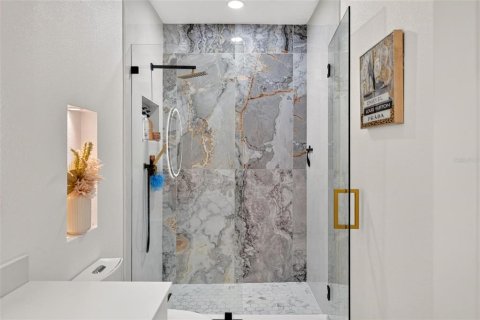 Villa ou maison à vendre à Kissimmee, Floride: 4 chambres, 192.68 m2 № 2333902 - photo 25