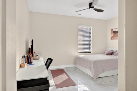Villa ou maison à vendre à Kissimmee, Floride: 4 chambres, 192.68 m2 № 2333902 - photo 22