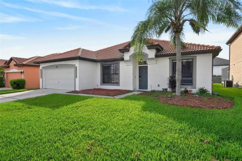 Villa ou maison à vendre à Kissimmee, Floride: 4 chambres, 192.68 m2 № 2333902 - photo 2