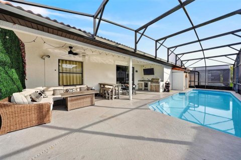 Villa ou maison à vendre à Kissimmee, Floride: 4 chambres, 192.68 m2 № 2333902 - photo 6