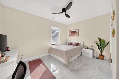 Villa ou maison à vendre à Kissimmee, Floride: 4 chambres, 192.68 m2 № 2333902 - photo 23