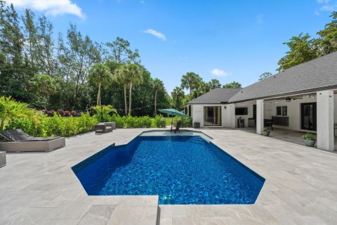 House in Wellington, Florida 4 bedrooms, 305.28 sq.m. № 2191531 - photo 21
