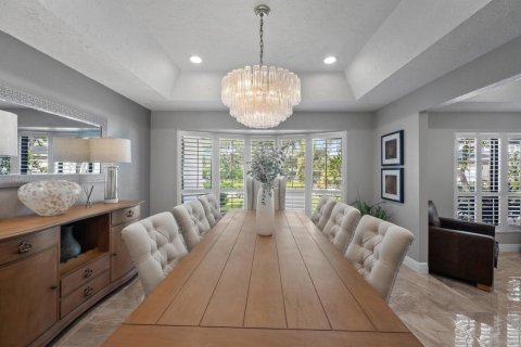 House in Wellington, Florida 4 bedrooms, 305.28 sq.m. № 2191531 - photo 14
