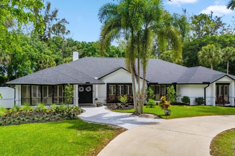 House in Wellington, Florida 4 bedrooms, 305.28 sq.m. № 2191531