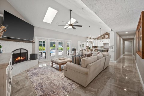 House in Wellington, Florida 4 bedrooms, 305.28 sq.m. № 2191531 - photo 5