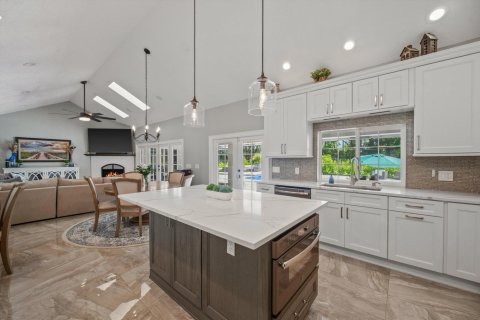 House in Wellington, Florida 4 bedrooms, 305.28 sq.m. № 2191531 - photo 9