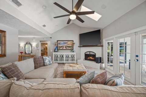 House in Wellington, Florida 4 bedrooms, 305.28 sq.m. № 2191531 - photo 18