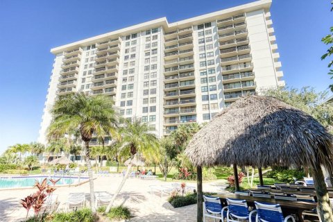 Copropriété à vendre à Clearwater, Floride: 2 chambres, 115.2 m2 № 1315301 - photo 1