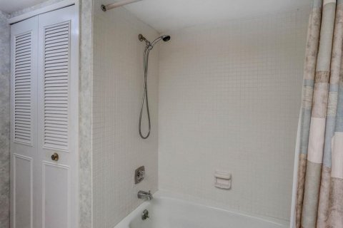 Copropriété à vendre à Clearwater, Floride: 2 chambres, 115.2 m2 № 1315301 - photo 30
