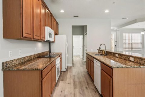 Touwnhouse à louer à Orlando, Floride: 3 chambres, 186.73 m2 № 2418894 - photo 6