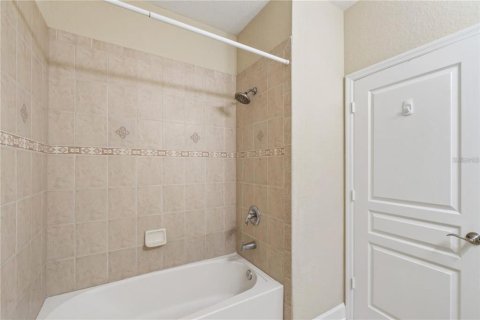 Touwnhouse à louer à Orlando, Floride: 3 chambres, 186.73 m2 № 2418894 - photo 18