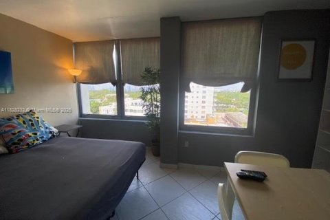 Condo in Miami Beach, Florida  № 1935729 - photo 22